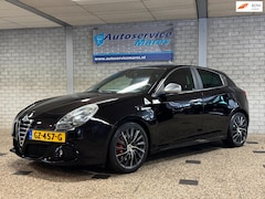 Alfa Romeo Giulietta - 1.7 TBi Quadrifoglio Verde, navi, leder, Airco/ECC, PDC, 18 inch LM