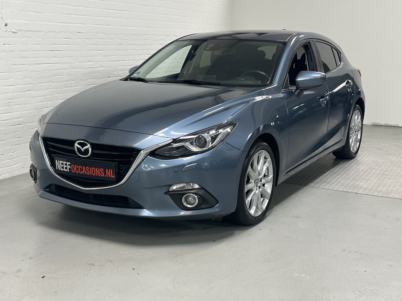 Mazda 3 - 2.0 HP GT-M CLIMA / CRUISE / NAVI / 165PK - AutoWereld.nl