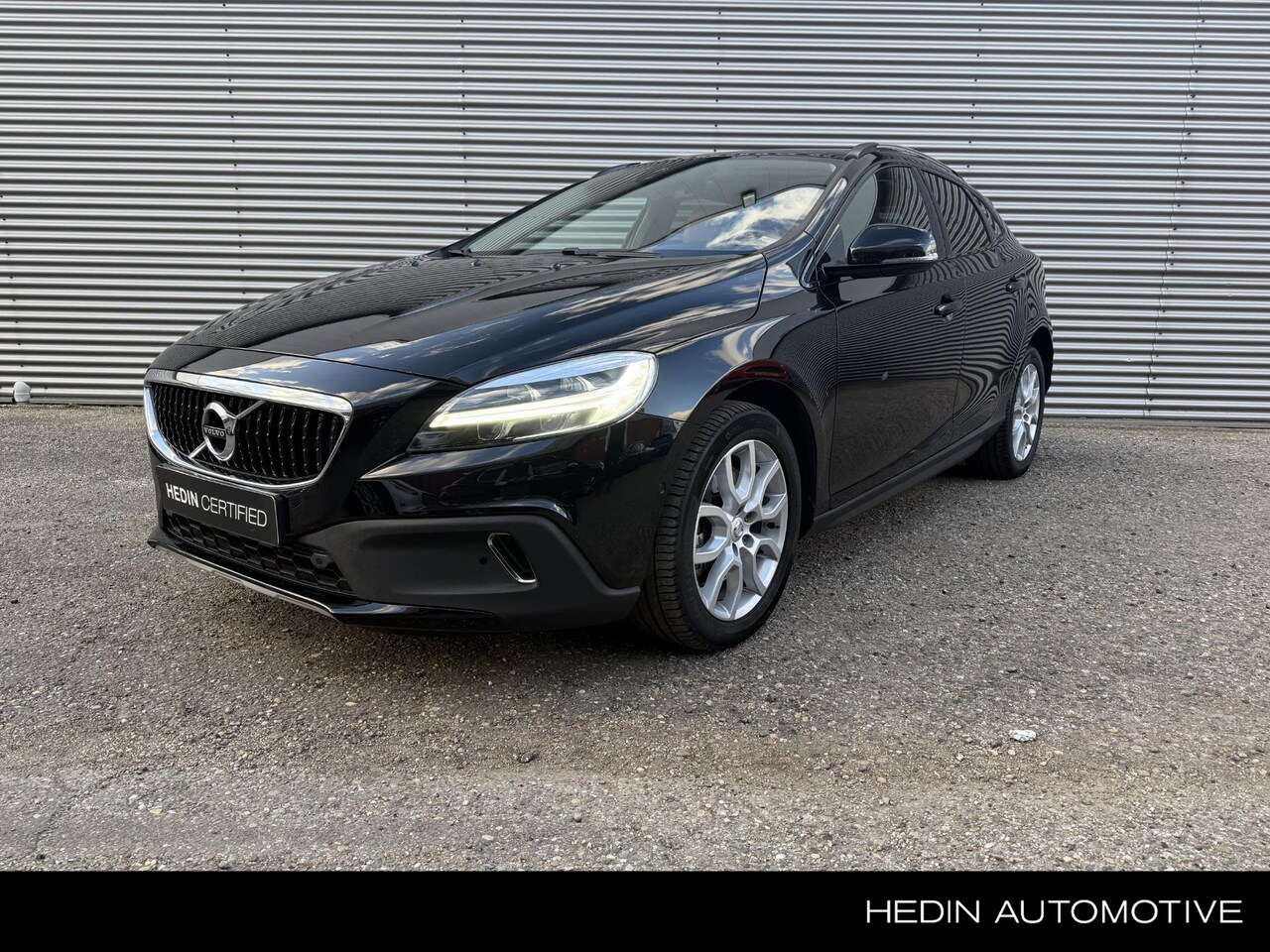 Volvo V40 Cross Country - T3 Polar+ Luxury | - AutoWereld.nl