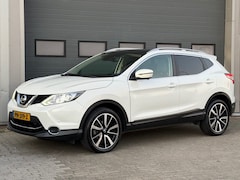 Nissan Qashqai - 1.5 DCI 110PK Tekna+ Navi Camera Pano Trekhaak Keurige auto