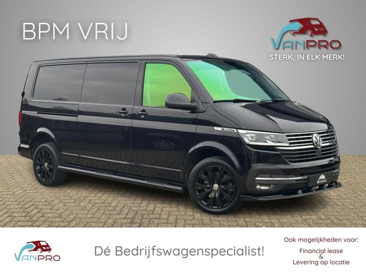 Volkswagen Transporter - 2.0 TDI L2H1 204PK DSG BULLI / leder / navi / virtual cockpit / - AutoWereld.nl