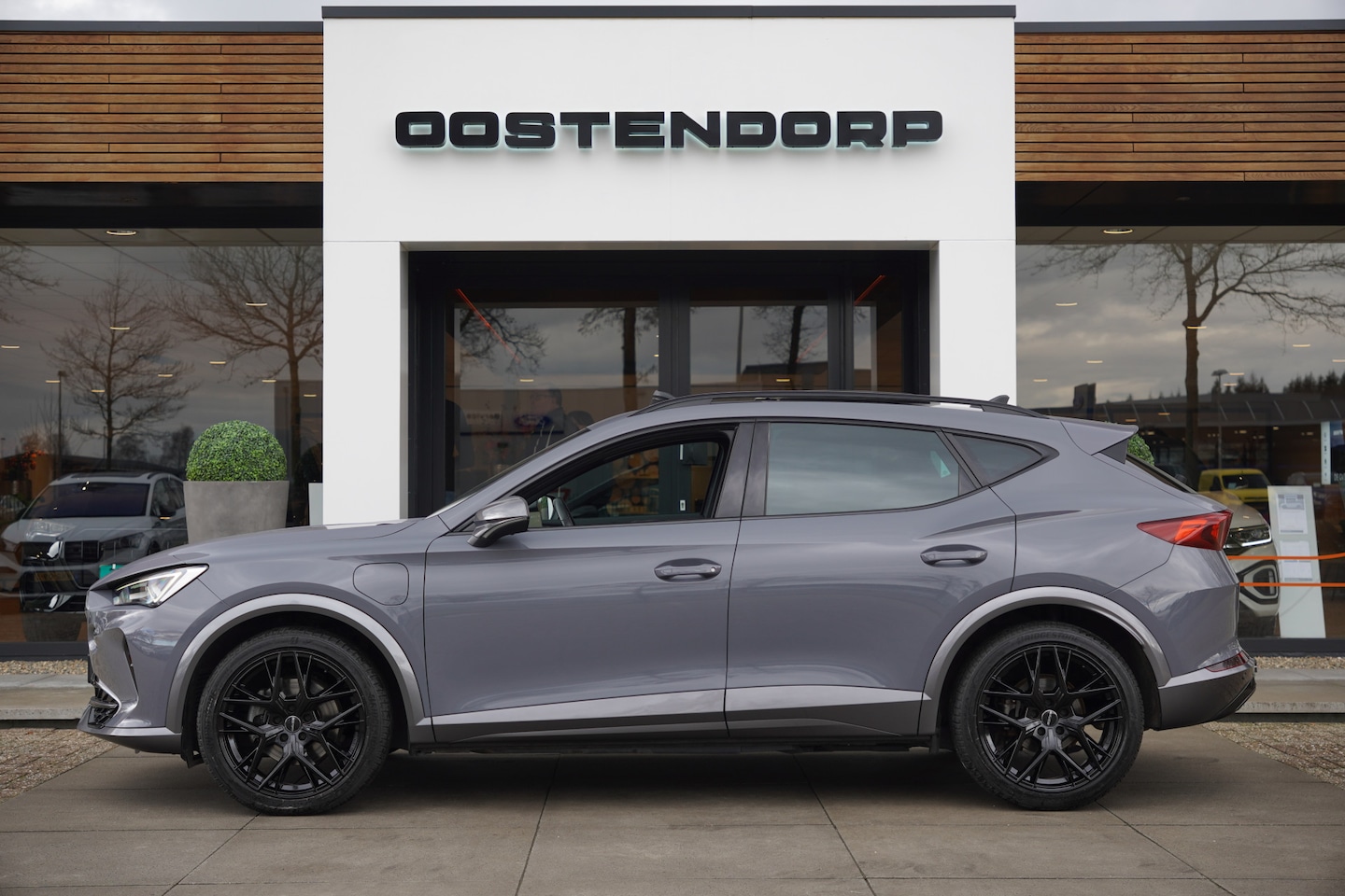 CUPRA Formentor - 1.4/204pk e-Hybrid Business|2021|Panoramadak|Trekhaak|Navigatie|Cruise+ACC|PDC|Stuur+stoel - AutoWereld.nl