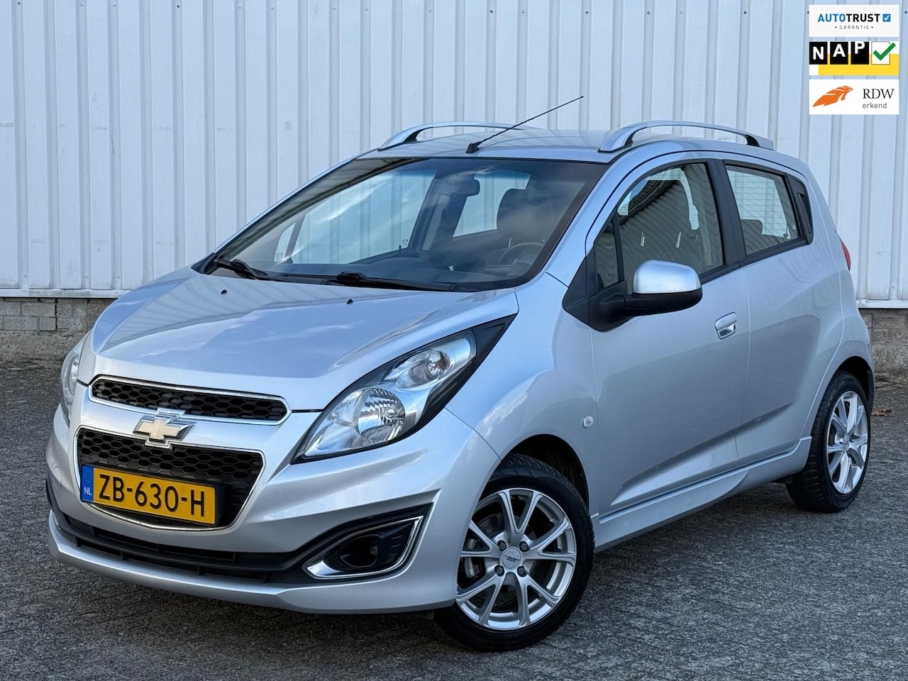 Chevrolet Spark - 1.2 16V LTZ Airco,PDC,5Deurs,ElektrischeRamen,Apk tot 02-09-2025 - AutoWereld.nl