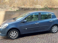 Renault Clio - 1.6-16V Dynamique Comfort