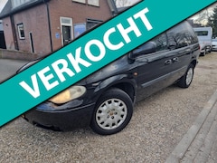 Chrysler Voyager - 2.8 CRD SE Luxe automaat 6 pers rijdt super