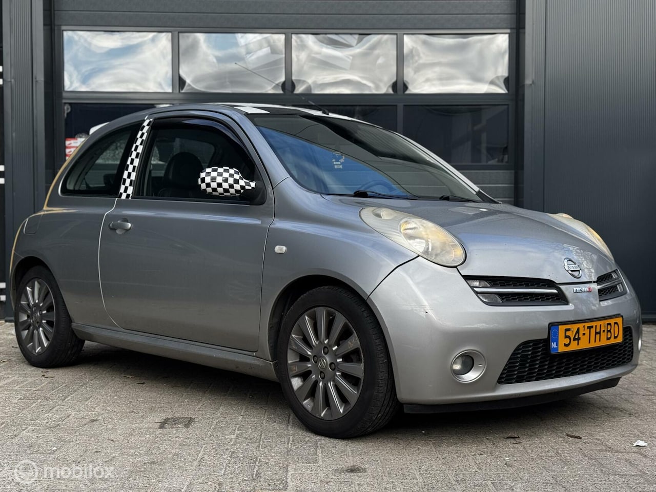 Nissan Micra - 1.6 160SR | Airco | uniek | stoelverwarming - AutoWereld.nl