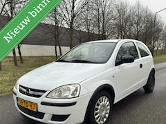 Opel Corsa - 1.2-16V Essentia INRUILKOOPJE ZO BINNEN ZO WEG