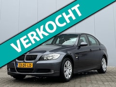 BMW 3-serie - 318i Business Line Automaat|Leder|StoelV