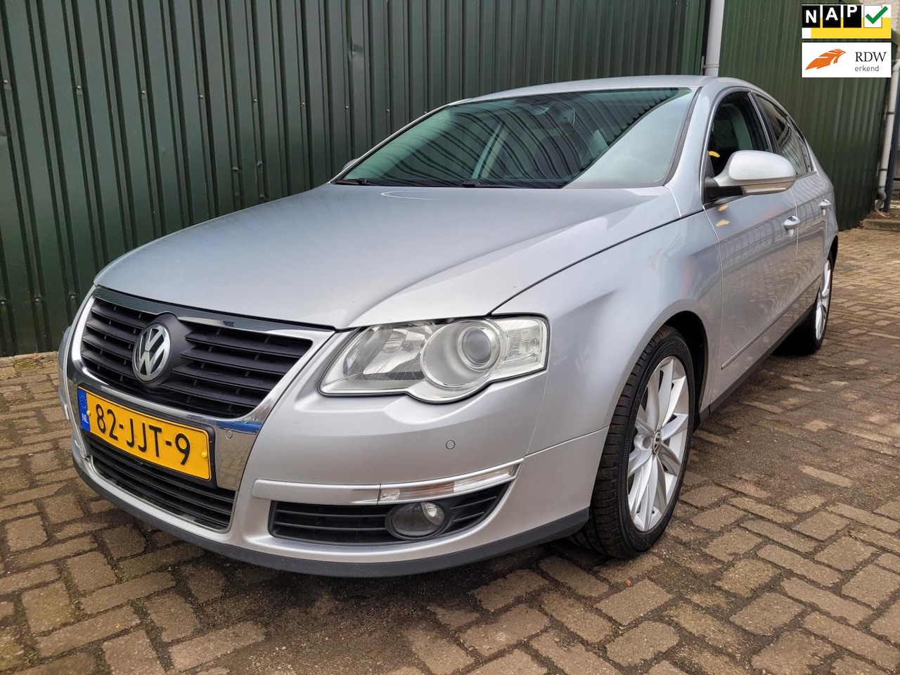 Volkswagen Passat - 2.0 TDI BlueMotion sedan - AutoWereld.nl