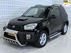 Toyota RAV4 - 2.0 D4-D 4X4 Luna in nette staat (2003)