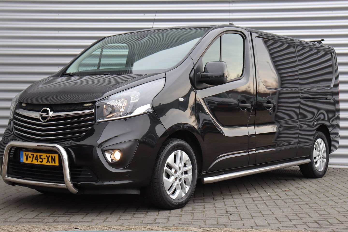 Opel Vivaro - 1.6 CDTI 145PK L2H1 SPORT INNOVATION+ / NAVI / CLIMA / LED / PDC / CAMERA / 17" LMV / 2X S - AutoWereld.nl