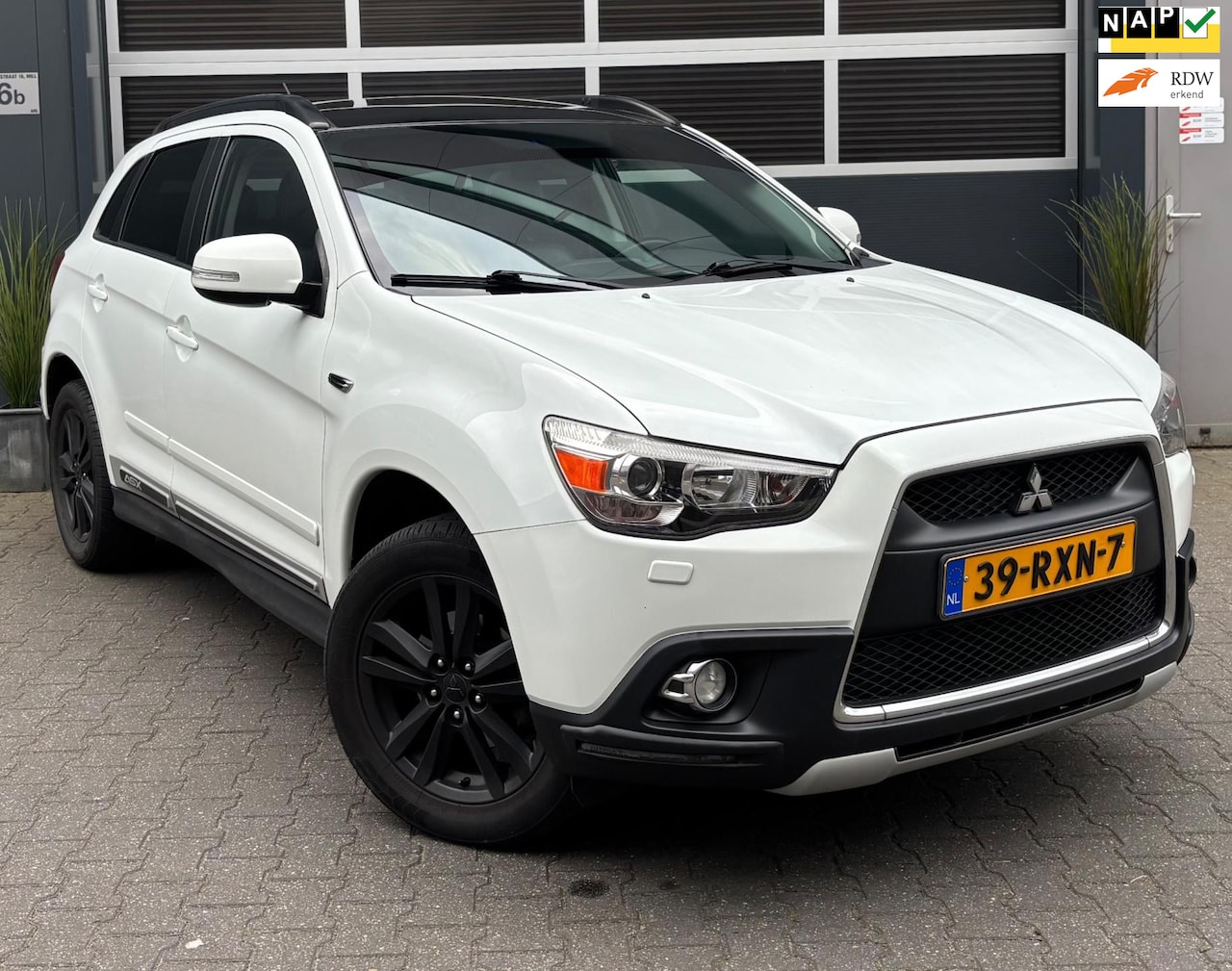 Mitsubishi ASX - 1.6 Intense ClearTec*PANO*LEDER*KEYLESS*XENON* - AutoWereld.nl