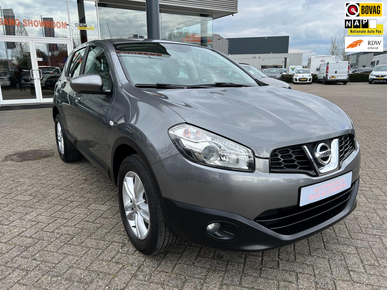 Nissan Qashqai - 1.6 Acenta 1.6 Acenta, Navigatie, trekhaak, bluetooth, etc. - AutoWereld.nl