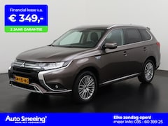 Mitsubishi Outlander - 2.4 PHEV Intense S | Leder/Alcantara | Elek stoelbediening | Camera | Zondag Open