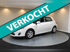 Toyota Auris - 1.8 Full Hybrid Business *Dealer OH* Parelmoer