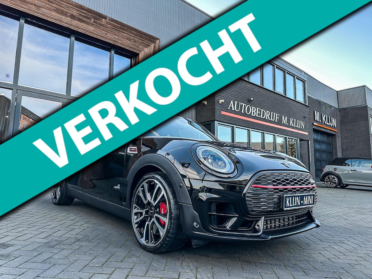 MINI Clubman - Mini 2.0 JCW ALL4 John Cooper Works F1 aut 306PK/Pano/Camera/Bomvol/np:73.000,- - AutoWereld.nl