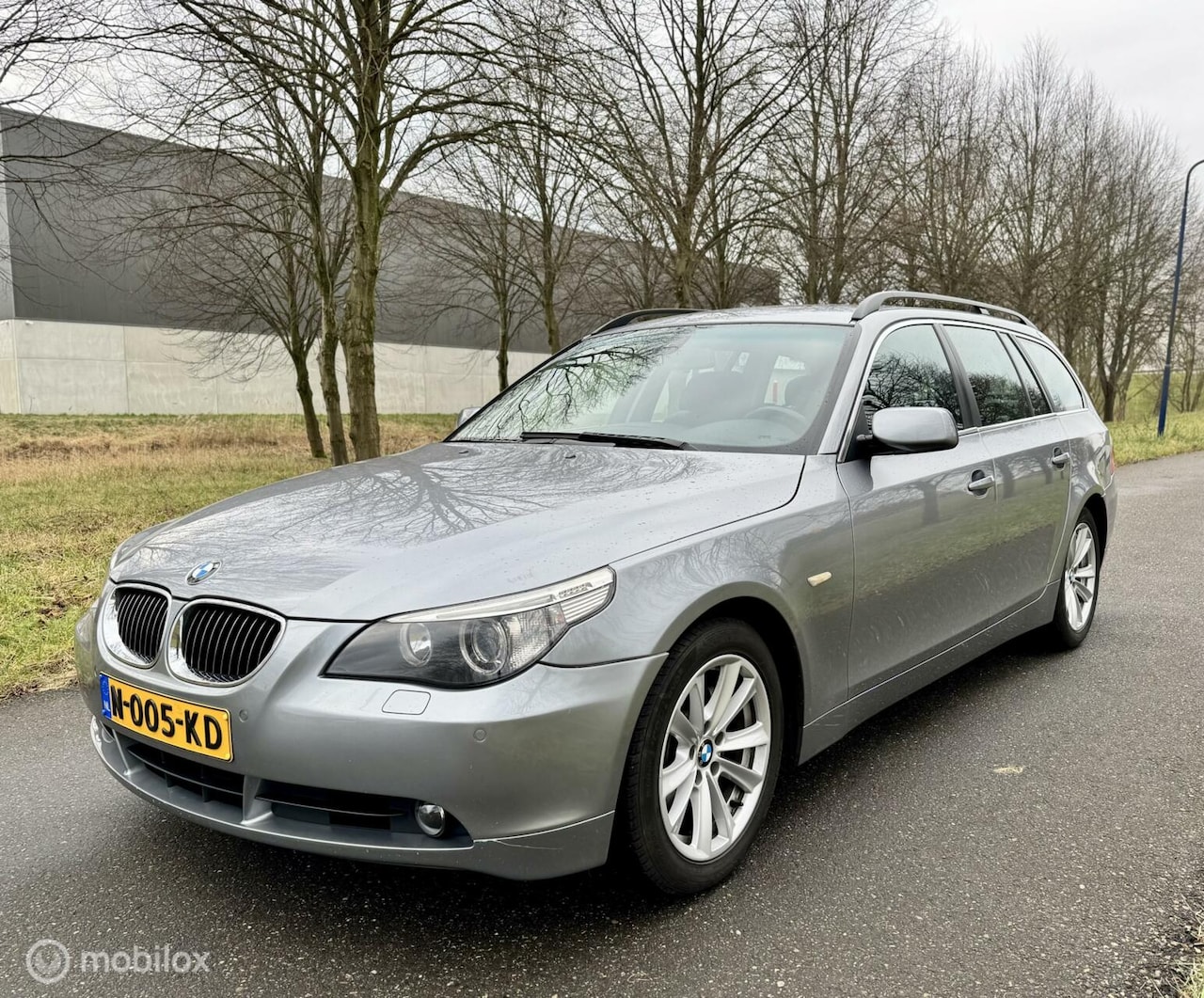 BMW 5-serie Touring - 525i Executive*AUTOMAAT*STOELVERWARMING - AutoWereld.nl