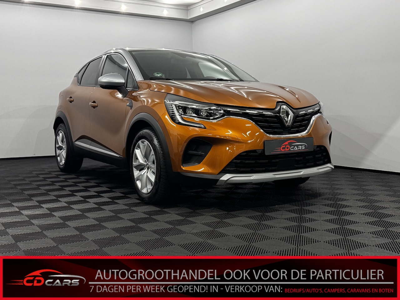 Renault Captur - 1.3 TCe 130 Intens Clima, Navi, Parkeersensoren, Keyless start, Cruise control, Rijstrook - AutoWereld.nl