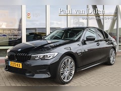 BMW 3-serie - (g20) 330e 292PK AUTOMAAT SPORT LINE | Navi | Trekhaak | Led | Sfeerverlichting | Live Coc