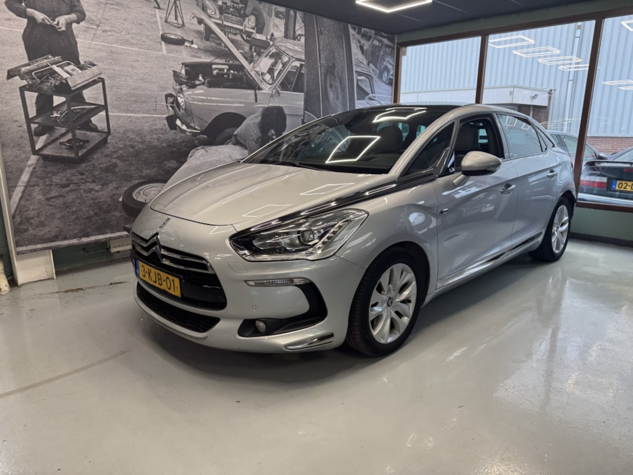 Citroën DS5 - 2.0 Hybrid4 Sp. Chic - AutoWereld.nl