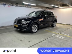 Volkswagen T-Roc - 1.0 TSI Style 110 pk | Navigatie | Parkeersensoren | Adaptieve cruise control | Autom. air