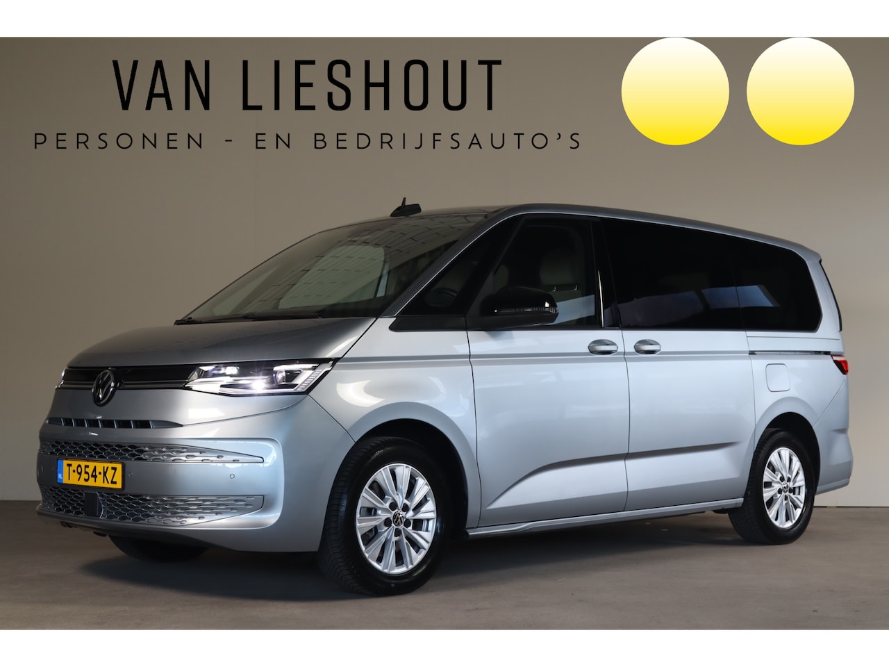 Volkswagen Multivan - 1.4 eHybrid L2H1 Style NL-Auto!! Panoramadak I 7-Persoon's - AutoWereld.nl