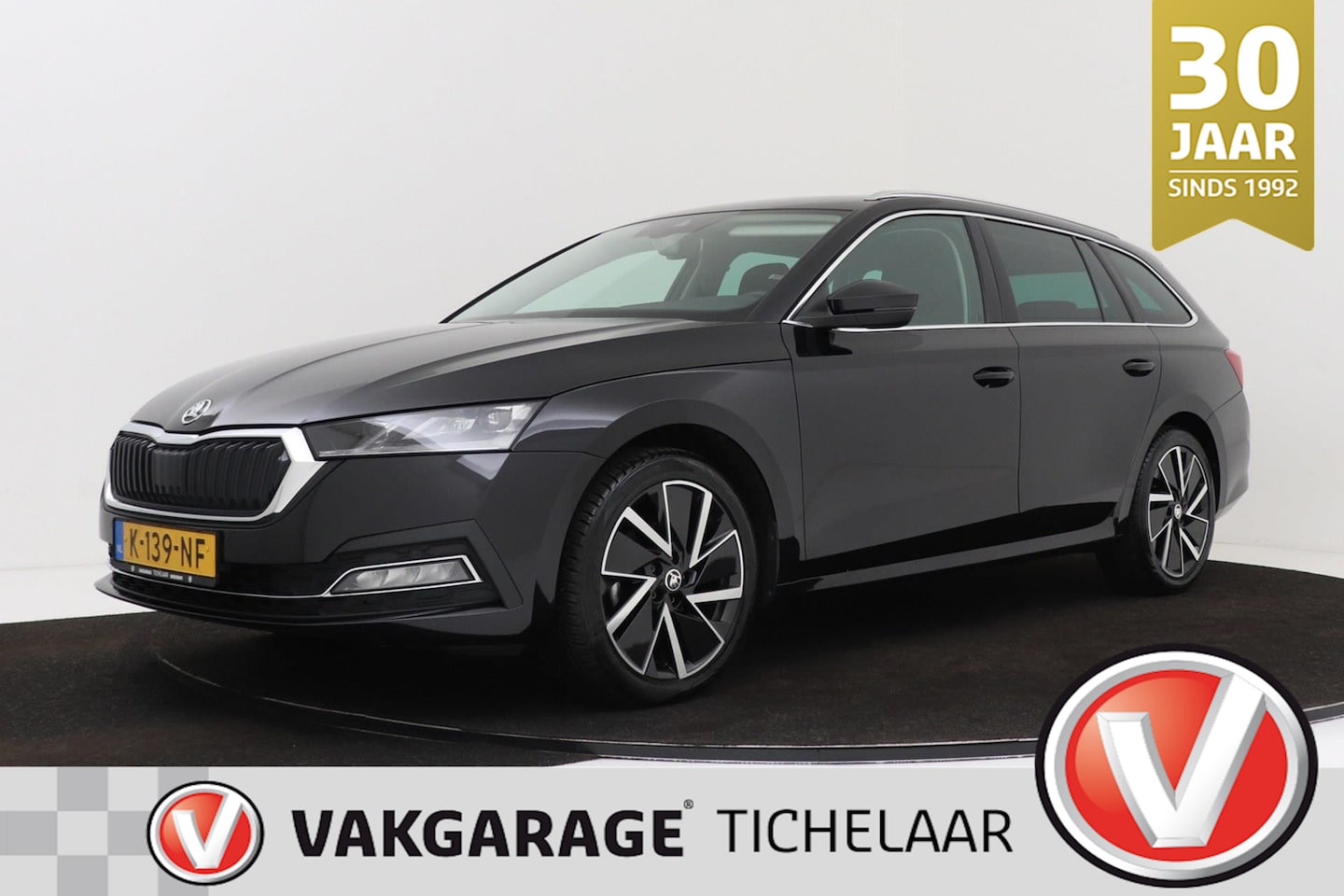 Skoda Octavia Combi - 1.5 TSI First Edition | Trekhaak | Camera | CarPlay | Digital Cockpit | - AutoWereld.nl