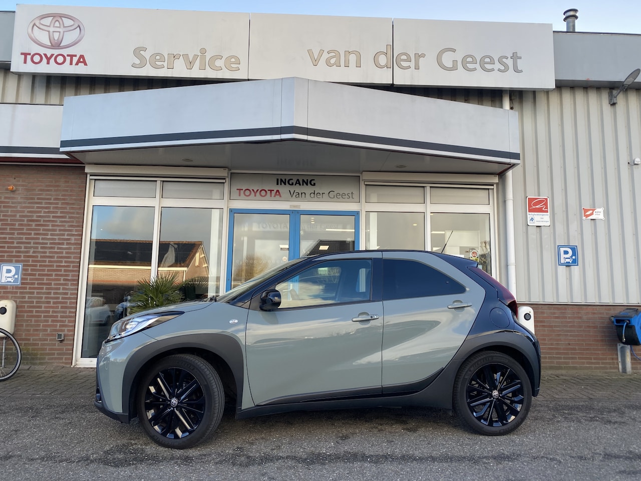 Toyota Aygo X - 1.0 VVT-i S-CVT Premium 1.0 VVT-i S-CVT Premium - AutoWereld.nl