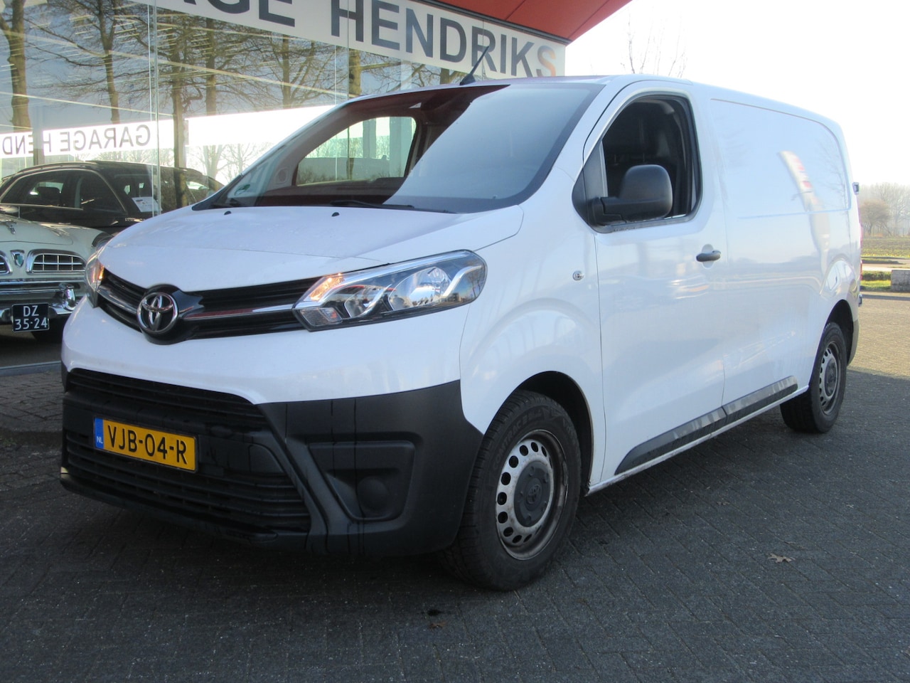 Toyota ProAce Worker - 2.0 D-4D Navigator 2.0 D-4D Navigator, trekhaak (occasion) - AutoWereld.nl