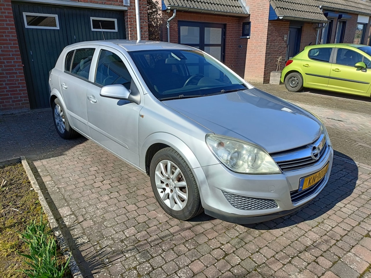 Opel Astra - 1.6 Business - AutoWereld.nl