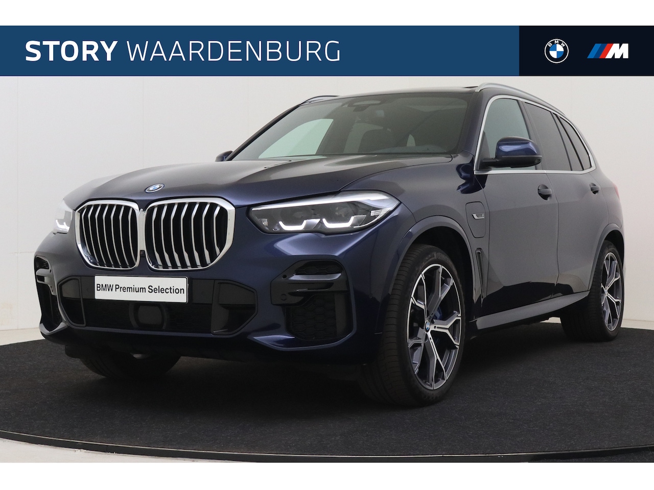 BMW X5 - xDrive45e High Executive M Sport Automaat / Panoramadak / Trekhaak / M Multifunctionele St - AutoWereld.nl