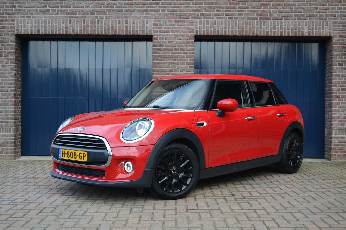 MINI One - Mini 1.5 Business Edition | Carplay | Navigatie | Airco | Cruise | Parkeersensoren - AutoWereld.nl