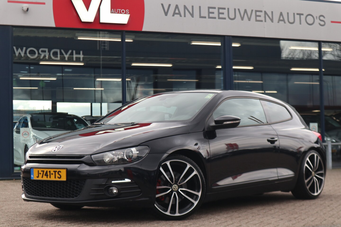 Volkswagen Scirocco - 2.0 TSI | Nieuw Binnen! | Stoelverwarming | Cruise | Automatische Airco - AutoWereld.nl