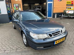 Saab 9-5 Estate - nieuwe apk beurt compleet gepoetst gereinigd cilinderkop gereviseerd 10 jaar bij ons in on