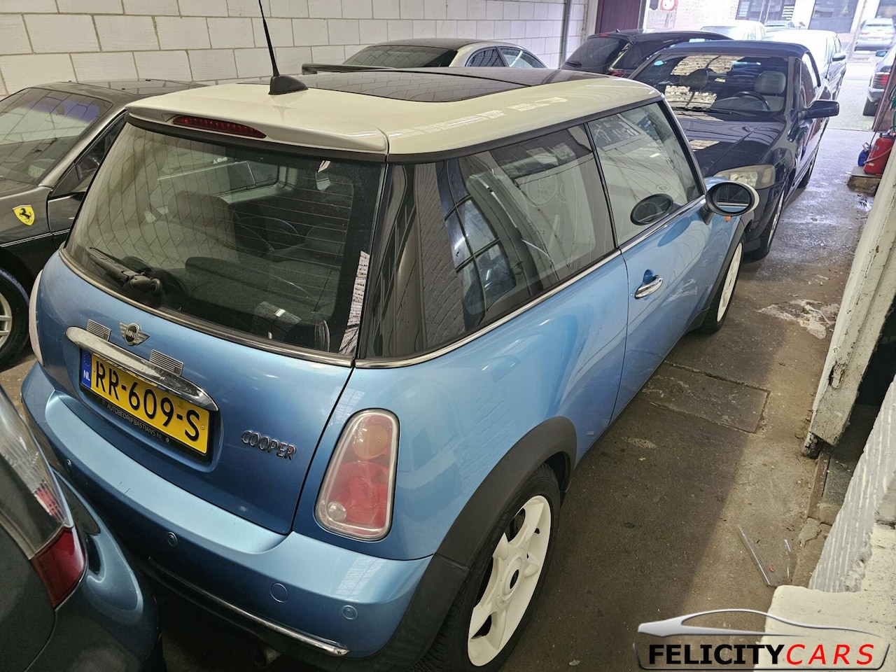 MINI Cooper - Mini 1.6 leer pano weinig km - AutoWereld.nl