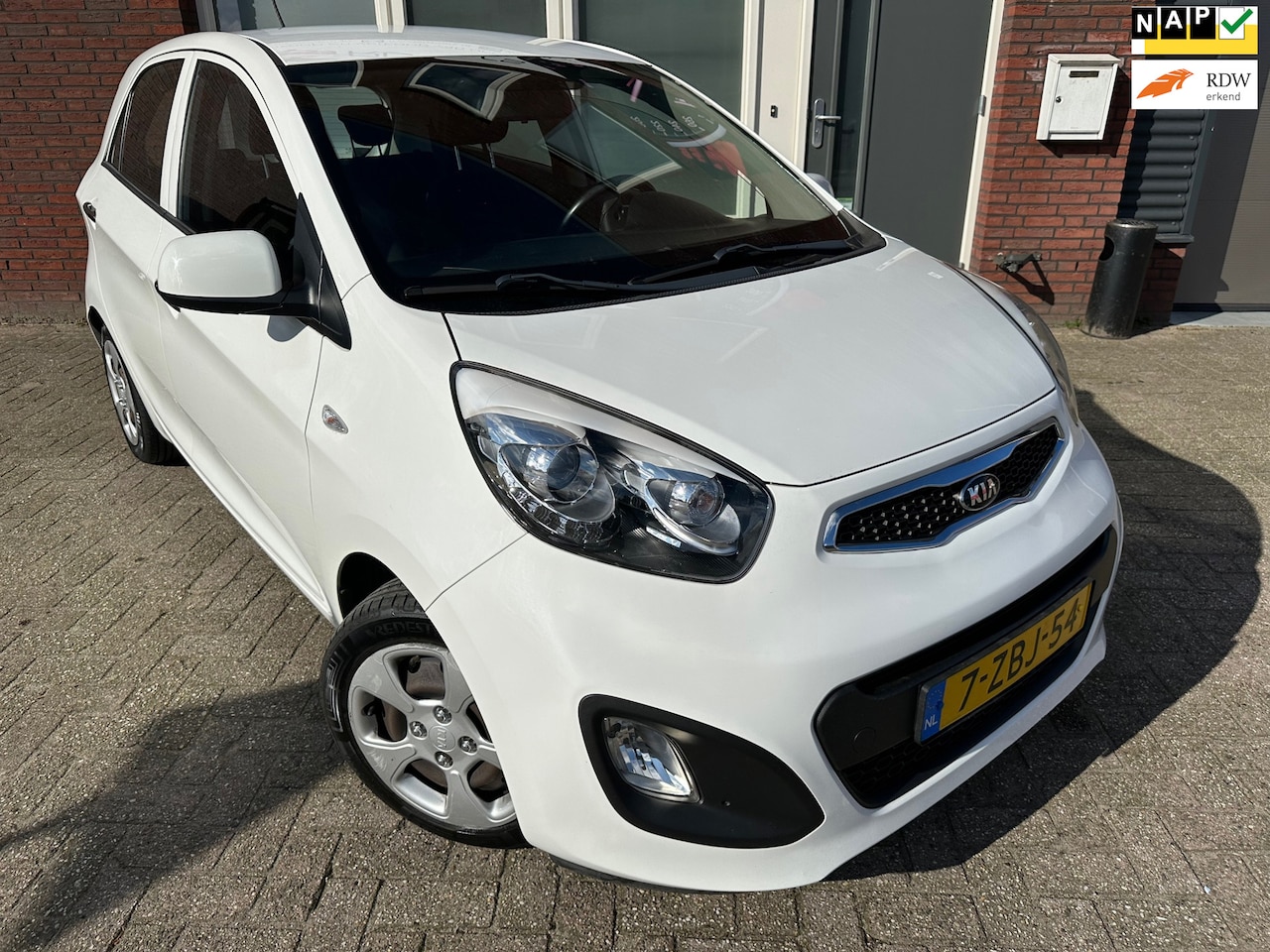 Kia Picanto - 1.0 CVVT BusinessLine / Navi / 5DRS / NAP - AutoWereld.nl