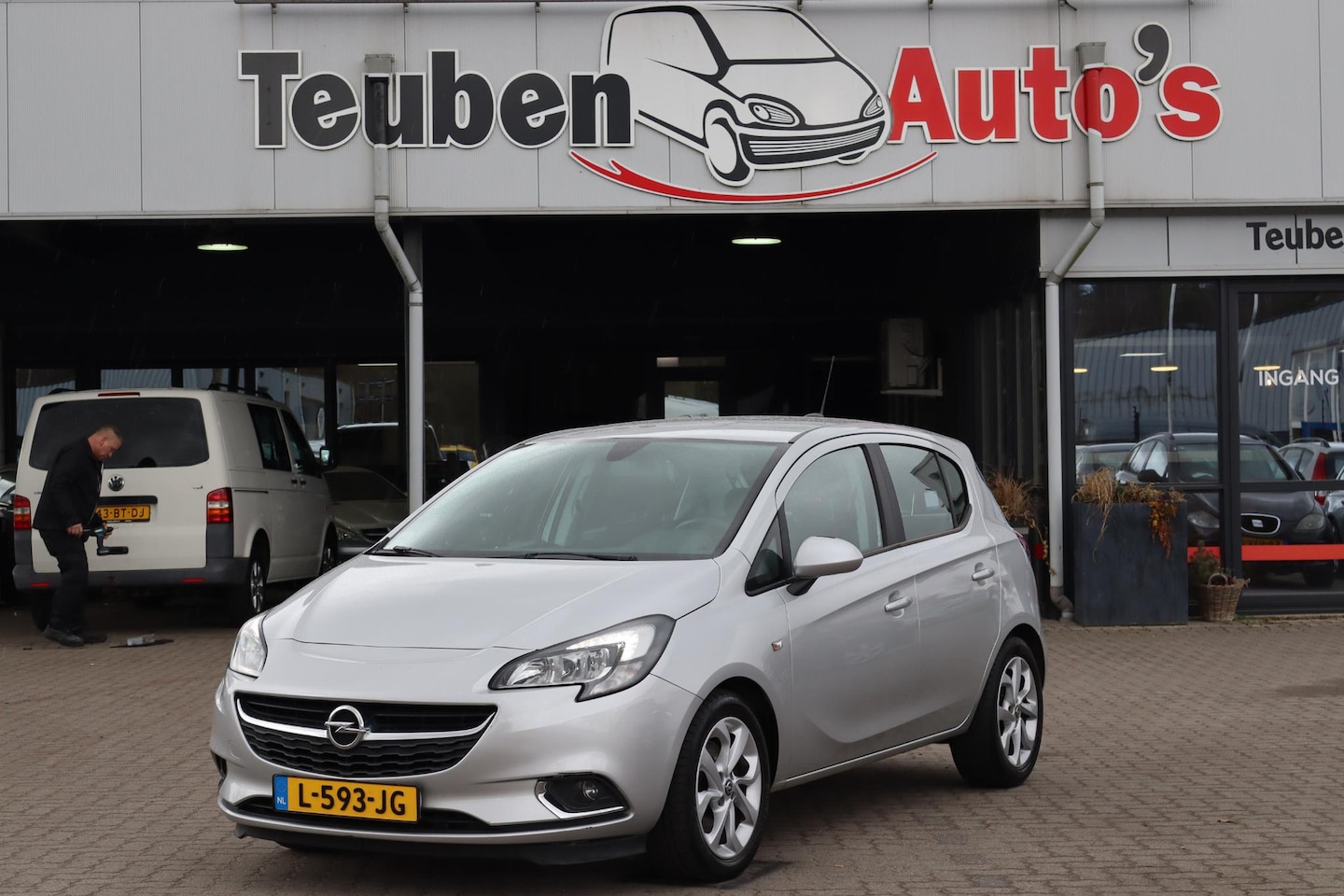 Opel Corsa - 1.3 CDTI Innovation Cruise control, Lichtmetalen wielen, Airco, Elektrische ramen - AutoWereld.nl