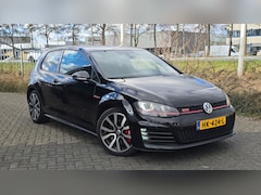 Volkswagen Golf - 2.0 TSI GTI Performance