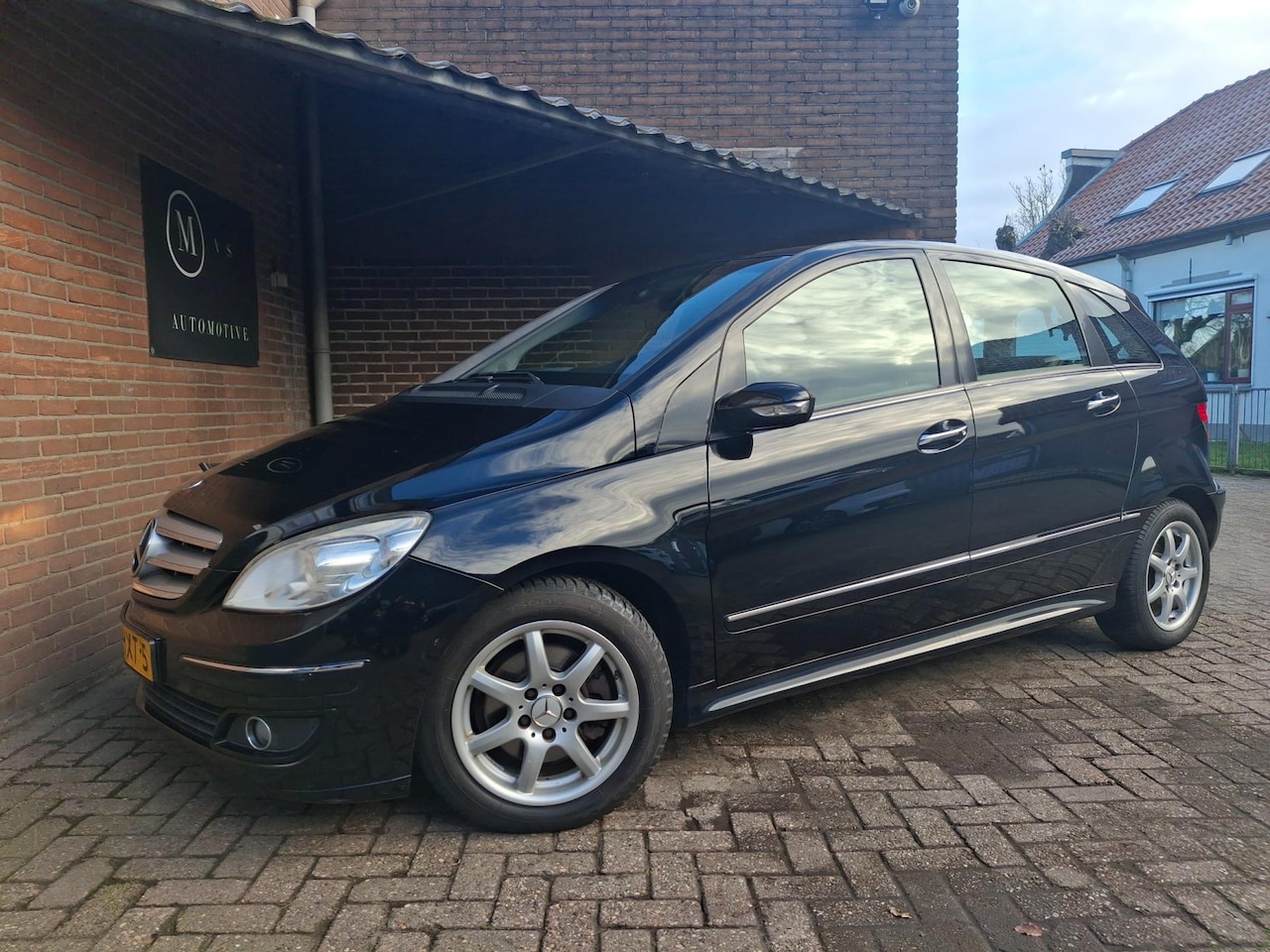 Mercedes-Benz B-klasse - 200 136PK Trekhaak / Airco / Cruise Controle / Nieuwe APK - AutoWereld.nl