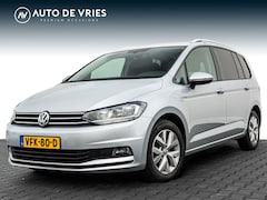 Volkswagen Touran - 1.6 TDI DSG Highline Grijs kenteken | ECC | Adaptieve cruise | Camera | Trekhaak