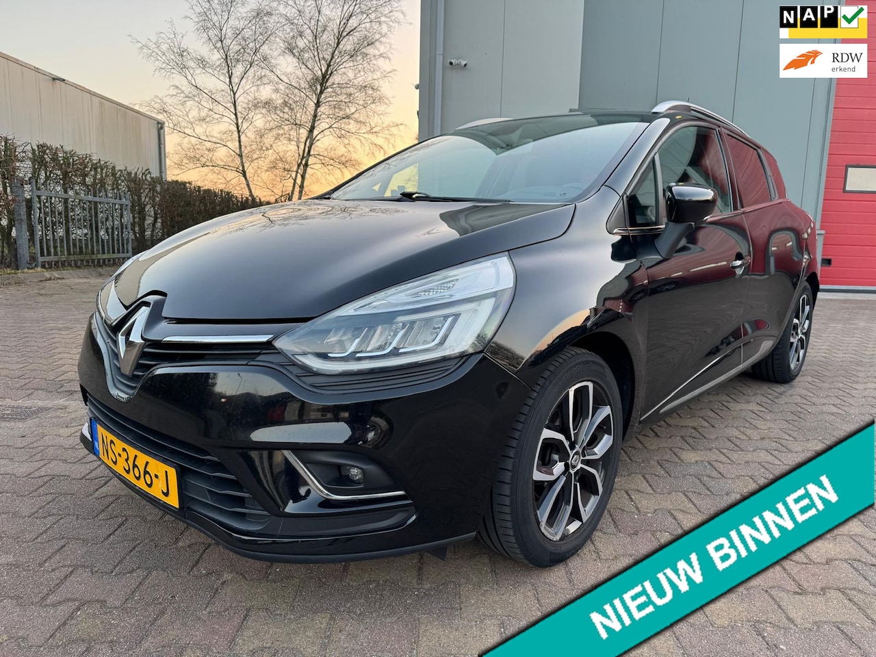 Renault Clio Estate - 0.9 TCe Intens 0.9 TCe Intens ( AIRCO + DEALER ONDERHOUDEN + NAVI ) - AutoWereld.nl