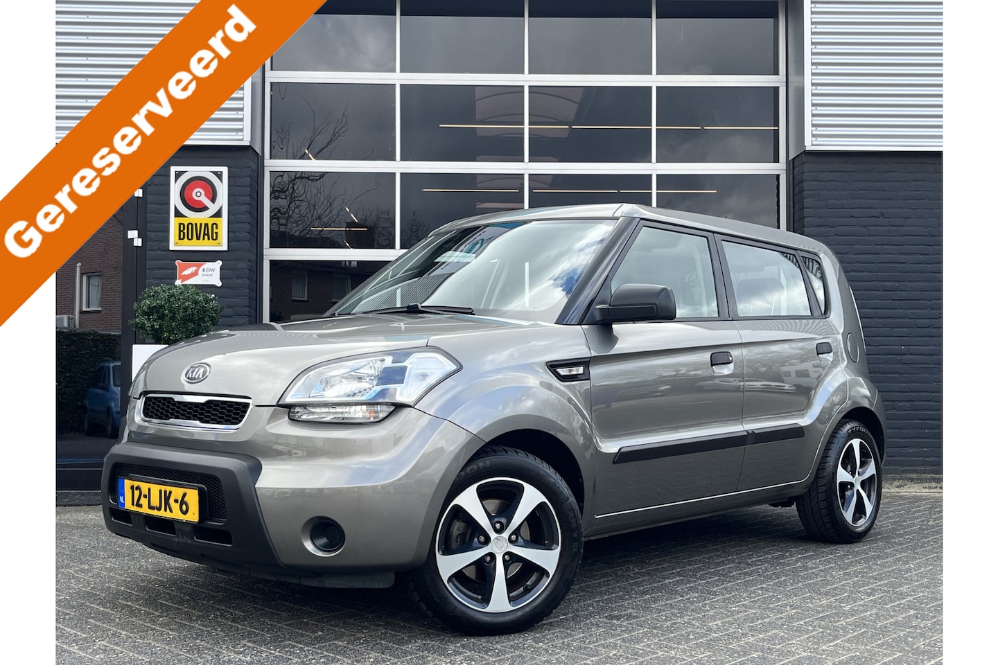 Kia Soul - 1.6 X-pect Cool 1.6 X-pect Cool, Airco, Radio, Trekhaak, NAP - AutoWereld.nl