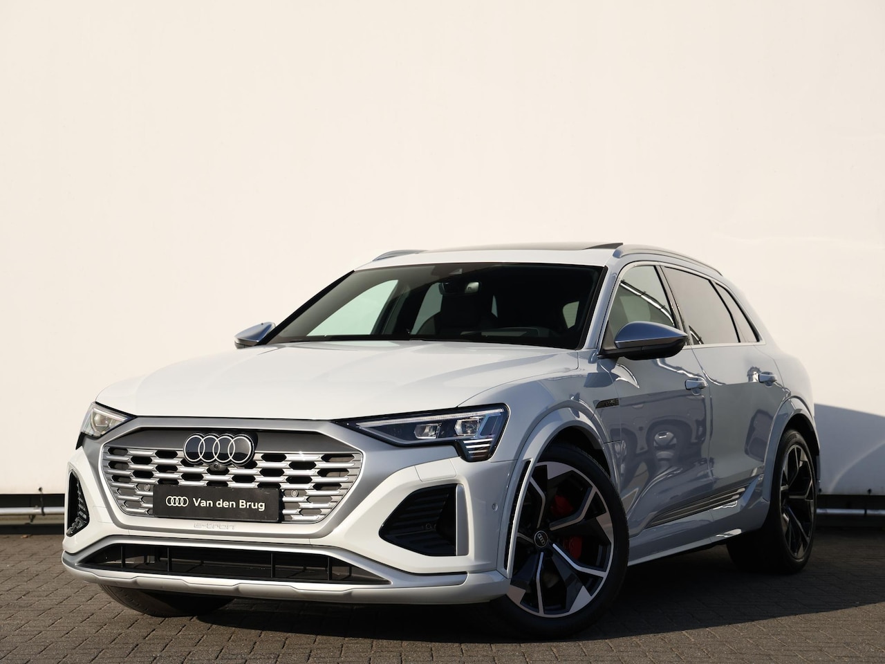 Audi Q8 e-tron - S quattro SQ8 115 kWh | 500 PK | Sportstoelen Plus | Assistentiepakket plus | B&O | Pano | - AutoWereld.nl