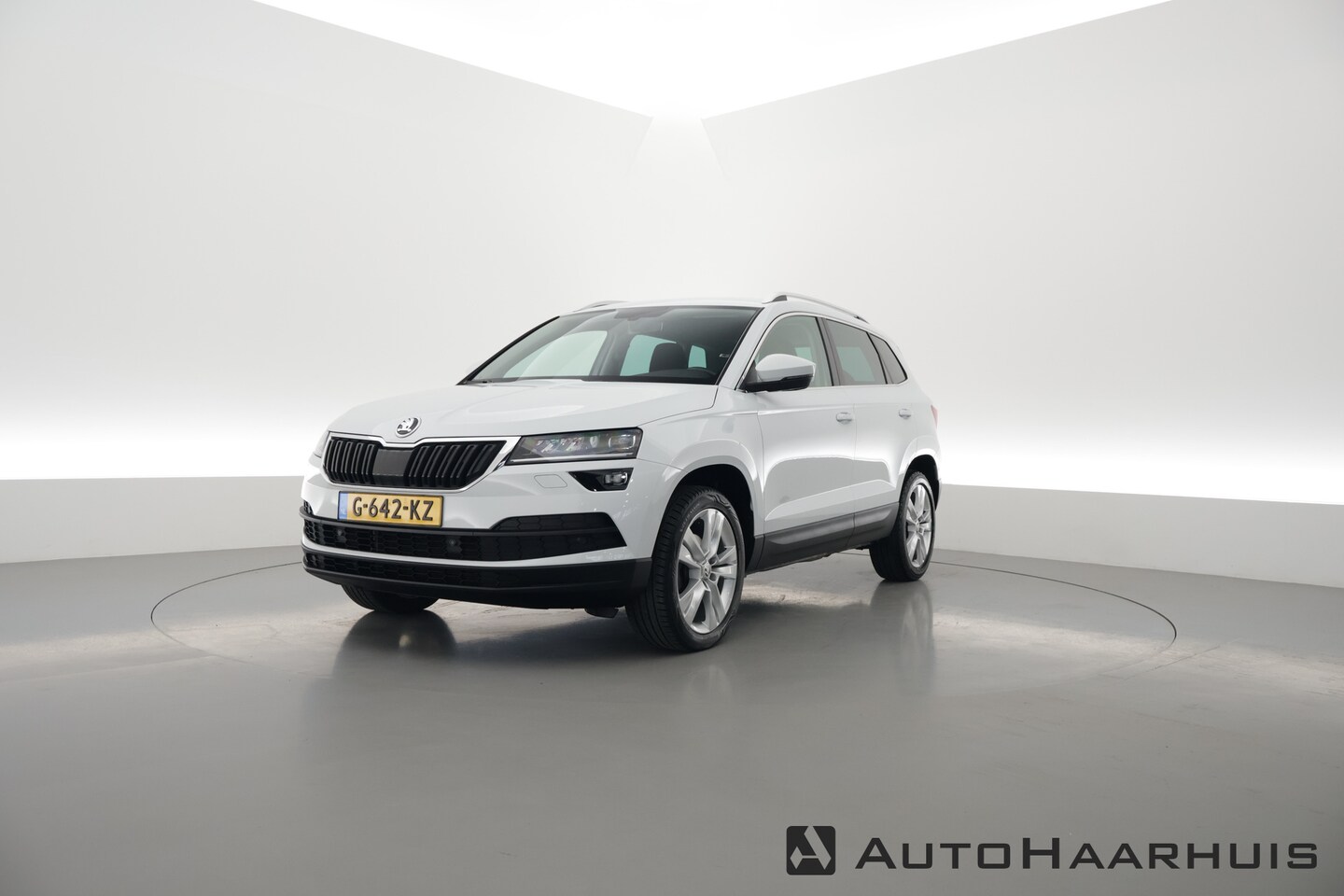 Skoda Karoq - 1.5 TSI ACT DSG | Navi | Adapt. cruise | Camera | Stoelverw. | Elek. Achterklep | LED - AutoWereld.nl