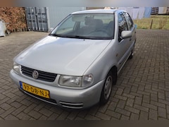 Volkswagen Polo - 1.4