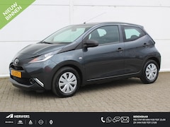 Toyota Aygo - 1.0 VVT-i x-now / Lage Kilometerstand / Airco / Radio-/USB Speler / 5-Deurs / Elektrische