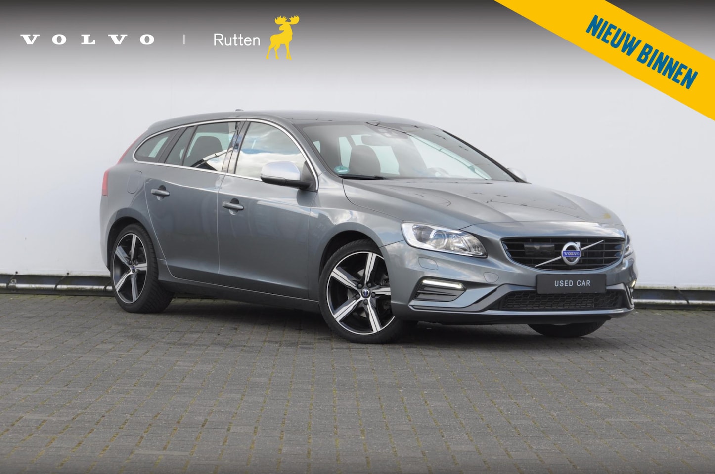 Volvo V60 - T4 190PK Automaat Business Sport / Adaptieve cruise control / BLIS / Trekhaak / Leder met - AutoWereld.nl