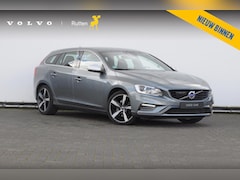 Volvo V60 - T4 190PK Automaat Business Sport / Adaptieve cruise control / BLIS / Trekhaak / Leder met