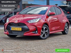 Toyota Yaris - 1.5 Hybrid 115 First Edition stoel en stuurverwarming | parkeersensoren