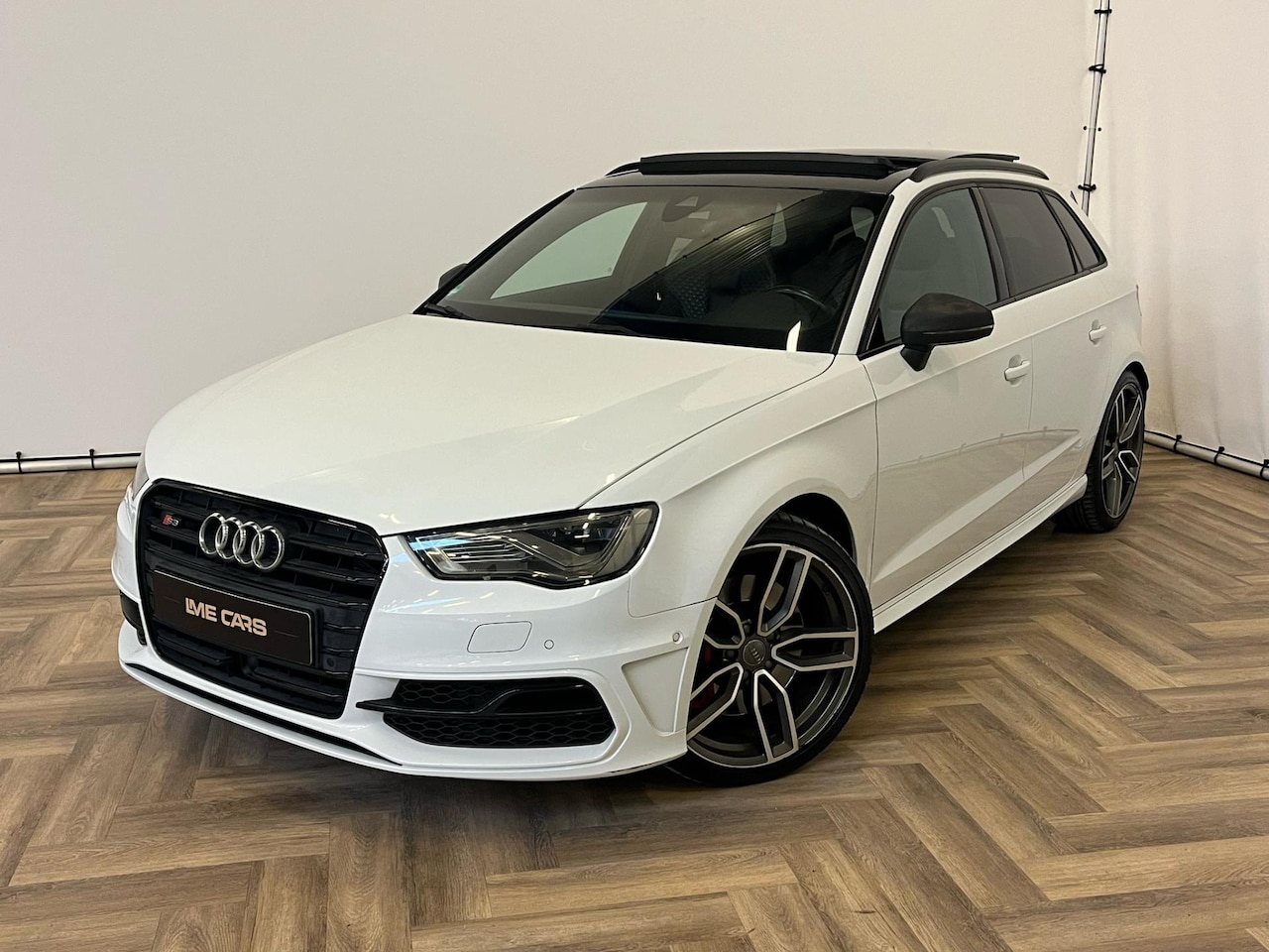 Audi A3 Sportback - 2.0 TFSI S3 quattro Pro Line Plus 2.0 TFSI S3 quattro Pro Line Plus, PANO , B&O , INRUIL MOGELIJK! - AutoWereld.nl